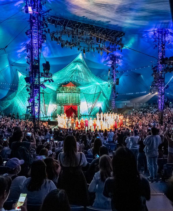 NEED ASSISTANCE? 需要協助嗎？